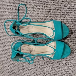 Shoedazzle green heels with lace up ankle